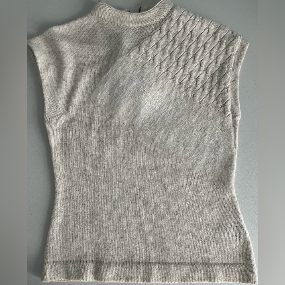 L.A.M.B. Cowl Neck Sweater vest - small
